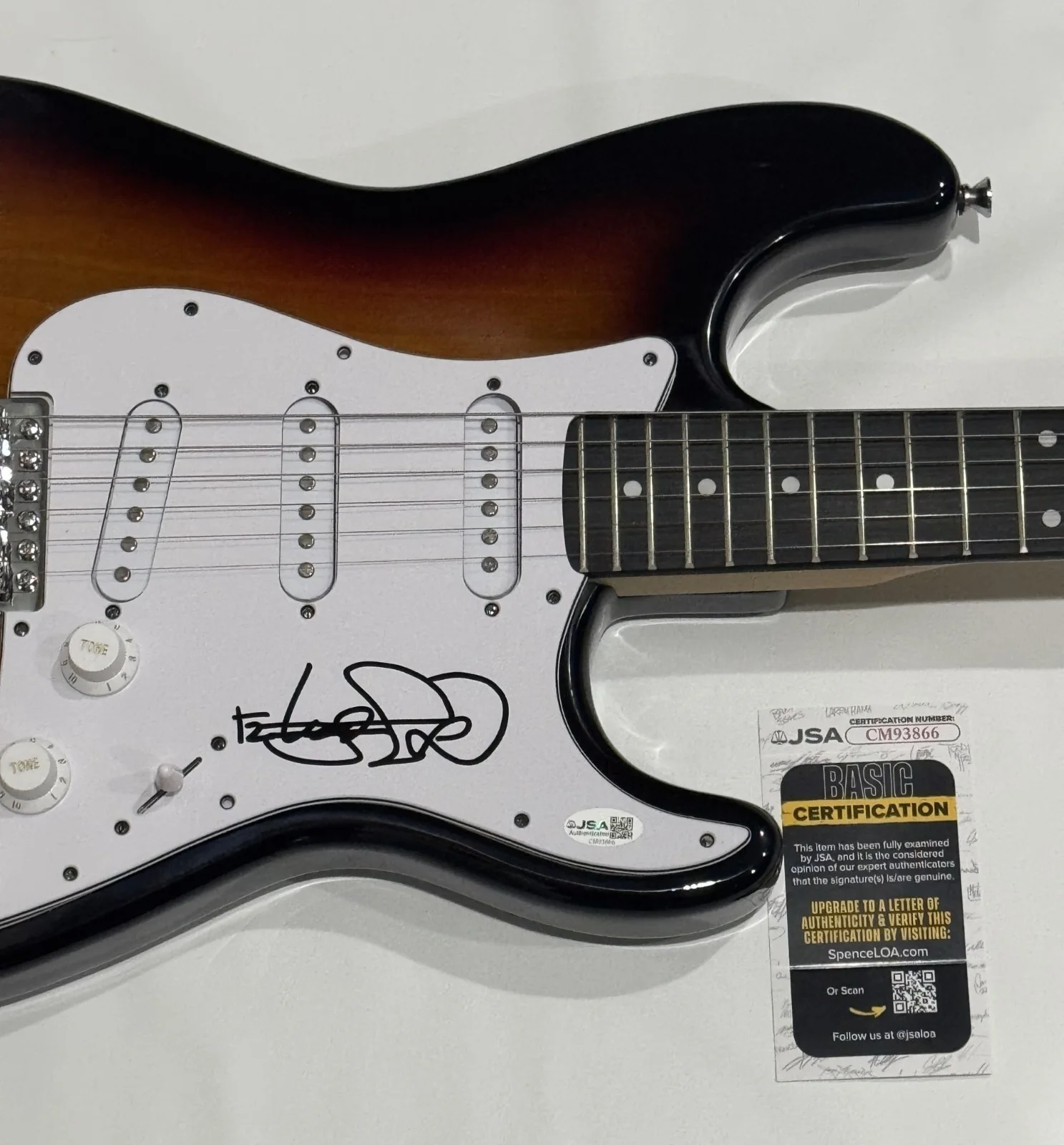 MASAYOSHI TAKANAKA SIGNED SUNBURST ELECTRIC GUITAR JAPAN VERY RARE JSA COA, изображение 2