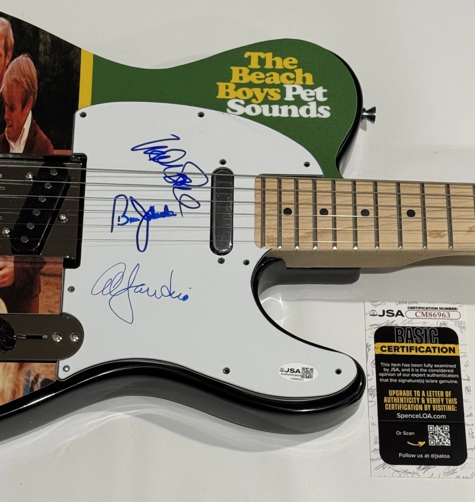 THE BEACH BOYS SIGNED CUSTOM PET SOUNDS GUITAR LOVE JARDINE JOHNSTON JSA COA, image 2