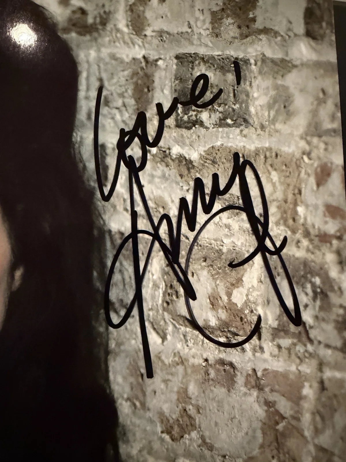 Amy Winehouse Hand Signed Autograph , Record Company Promotional, image 2