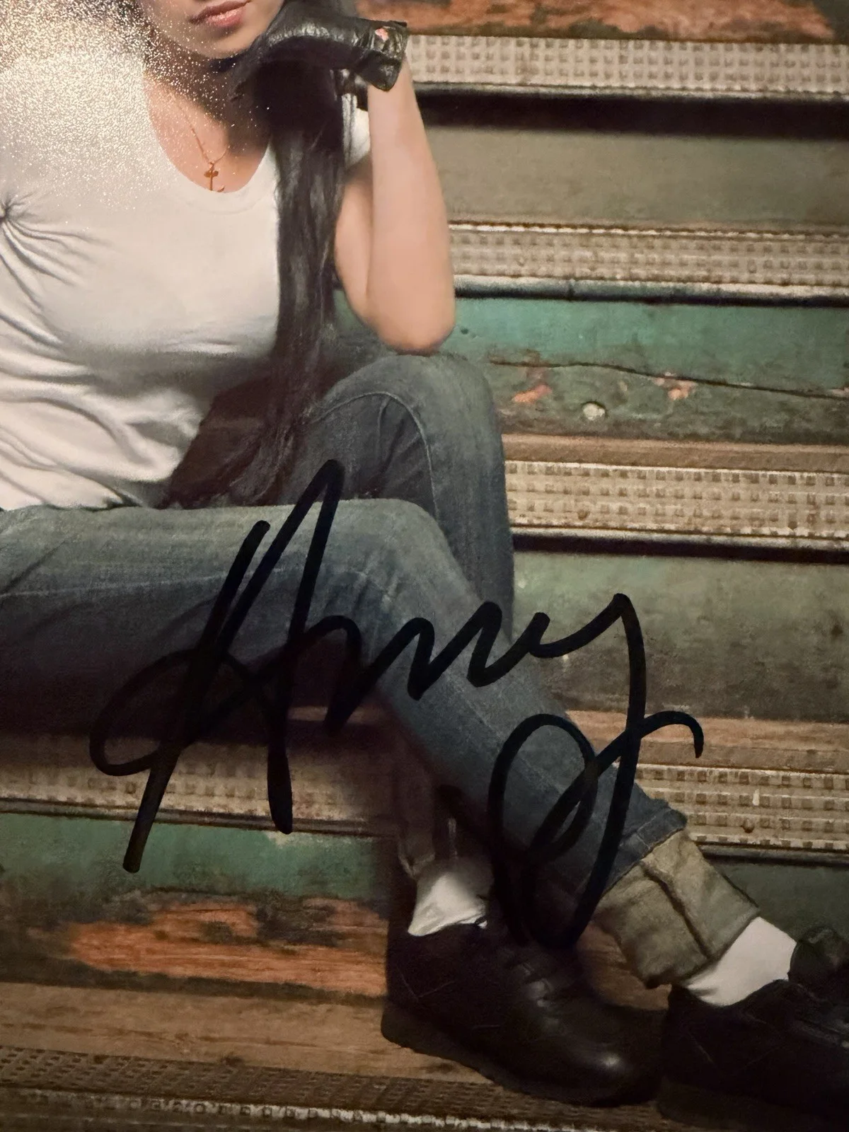 Amy Winehouse Hand Signed Autograph , Record Company Promotional, image 2