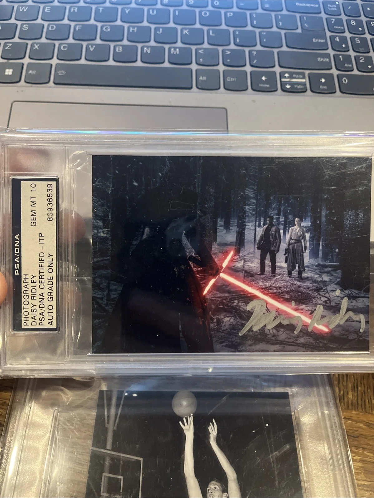 Daisy Ridley Hand Signed Photograph PSA 10 Auto COA Star Wars, image 5