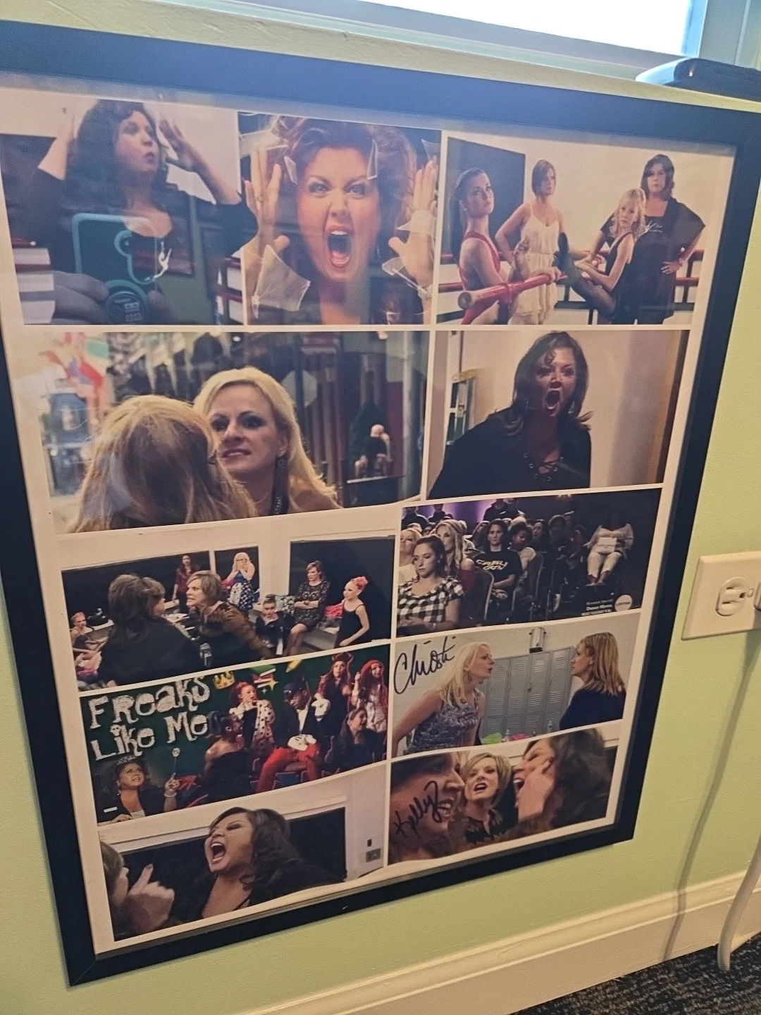 Dance Moms Christi And Kelly But Reprinted .16 x 20 unframed. Back to the Barre, изображение 4