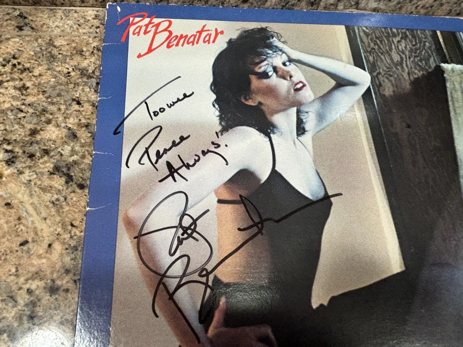 Pat Benatar — * PAT BENATAR * signed "In the Heat of the Night" 1979 album cover /Epperson LOA, изображение 2