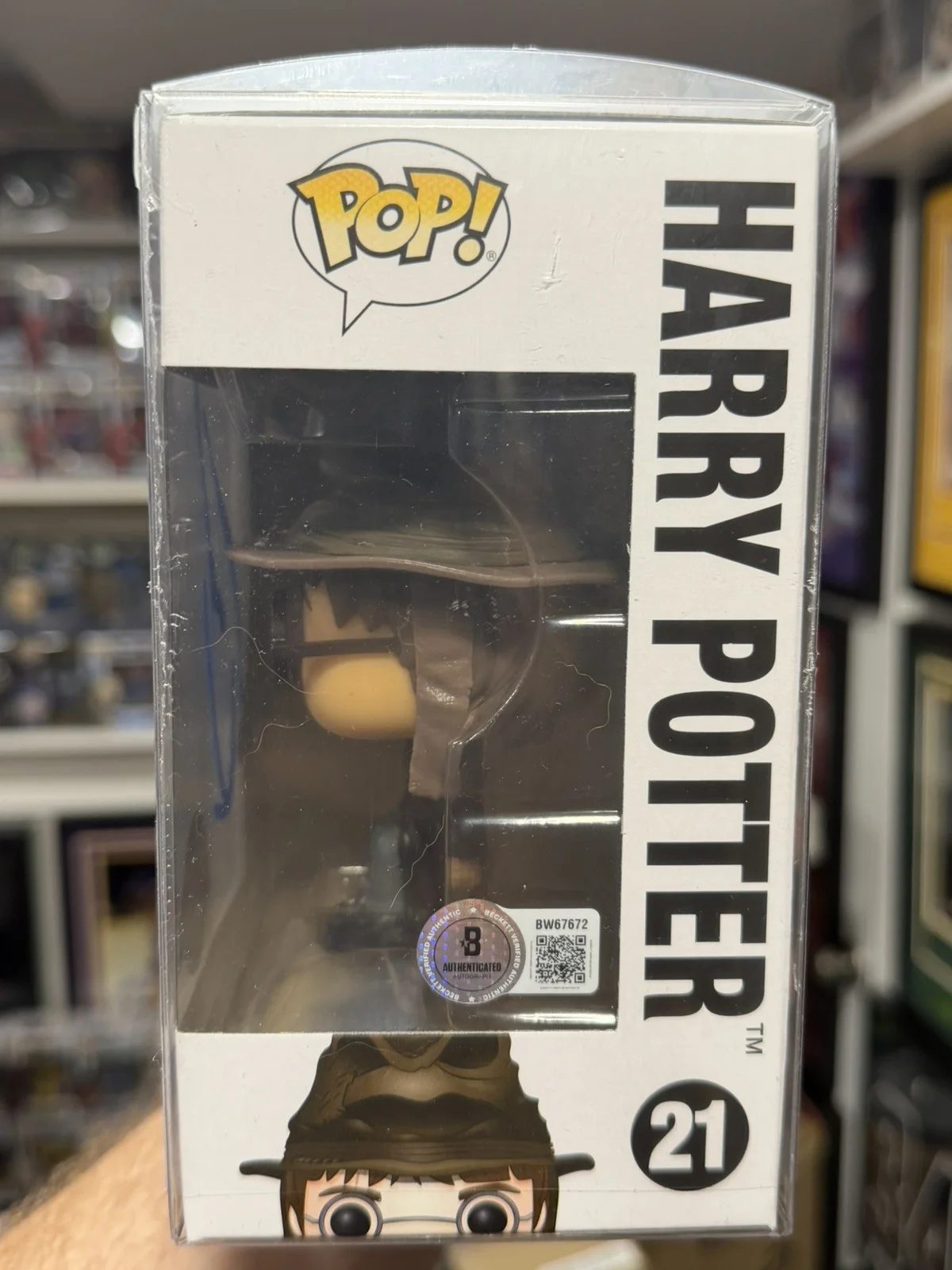 Daniel Radcliffe — Daniel Radcliffe Signed Harry Potter Funko Pop 21 Autographed Beckett, image 2