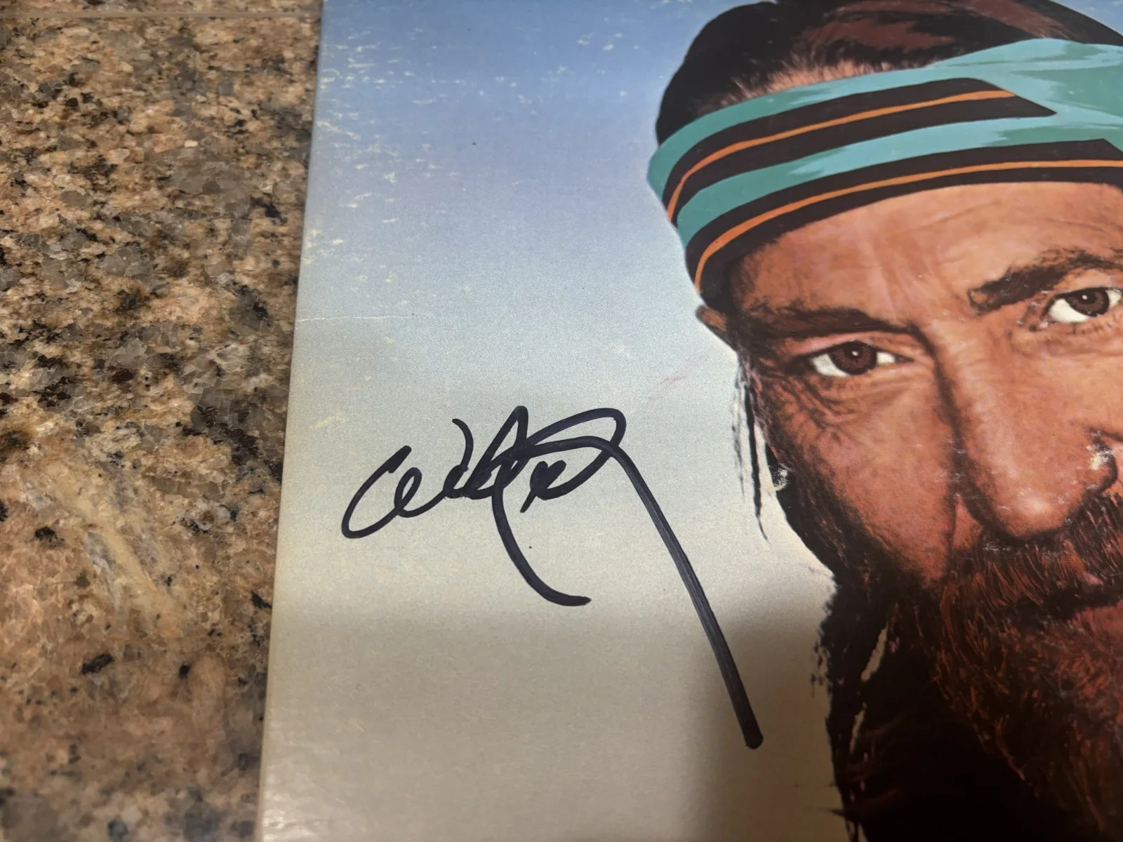 Willie Nelson — * WILLIE NELSON * signed "Always On My Mind" vintage 1982 album cover, изображение 2
