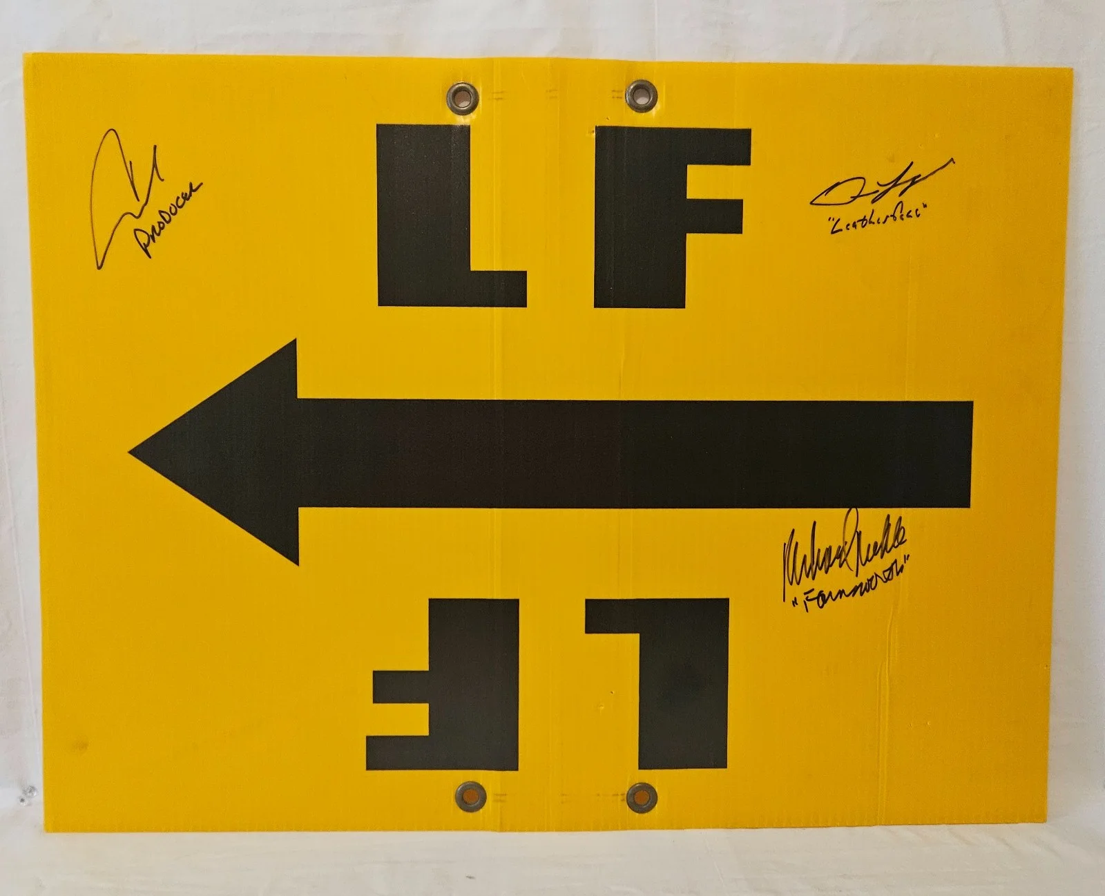 Dan Yeager, Richard Riehle & Carl Mazzocone — Texas Chainsaw 3D Production Used Parking Sign. Autographed x3. COA. Horror.