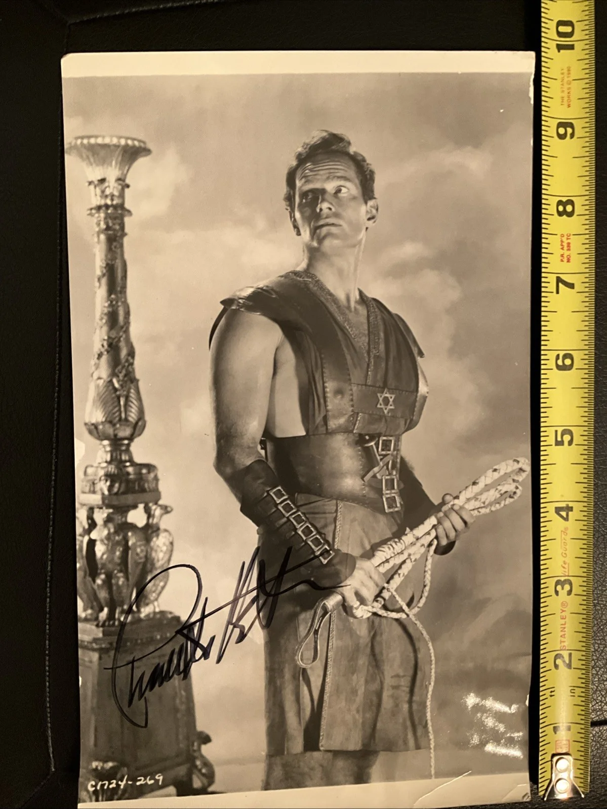 Charlton Heston Signed Photo B&W Ben-Hur 1959 Star Original on-set scene RARE, изображение 4