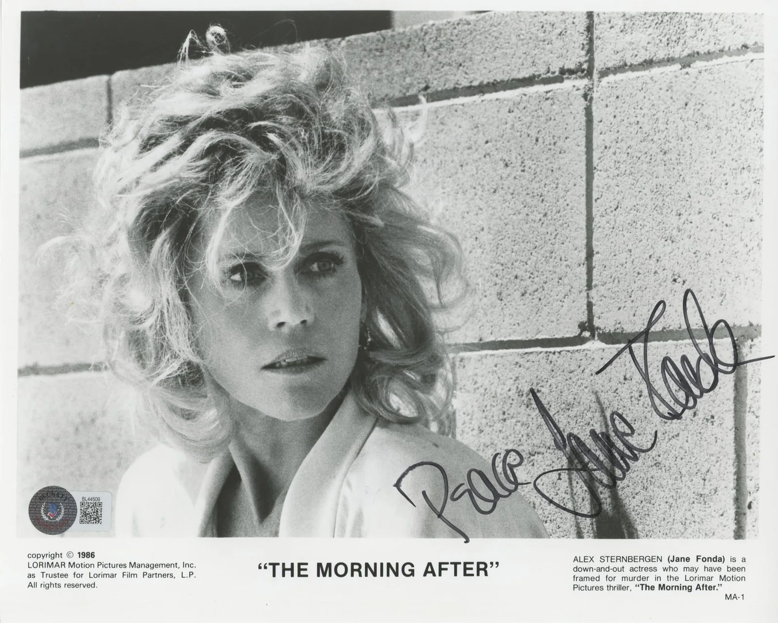 Jane Fonda — Jane Fonda The Morning After "Peace" Authentic Signed 8x10 Photo BAS #BL44509, изображение 3