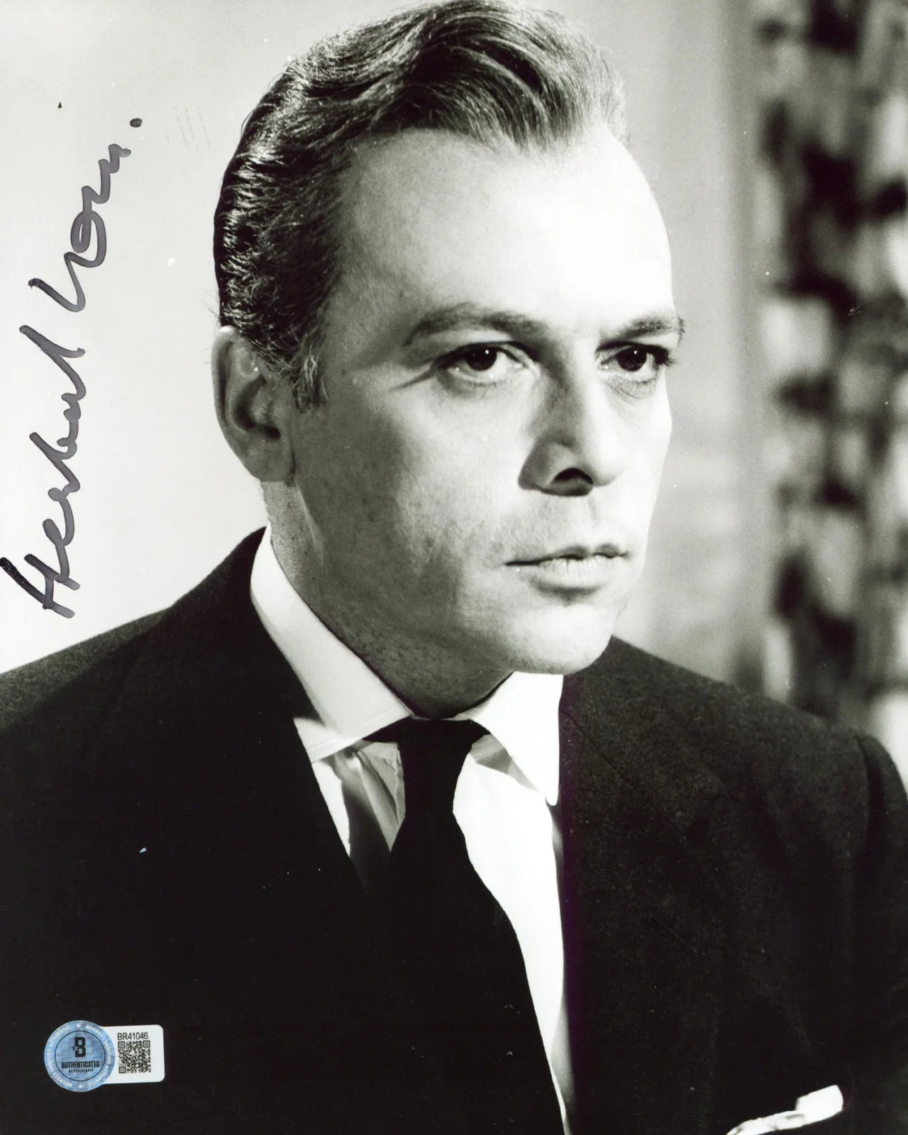 Herbert Lom — Herbert Lom The Pink Panther Authentic Signed 8x10 Vertical Photo BAS #BR41046