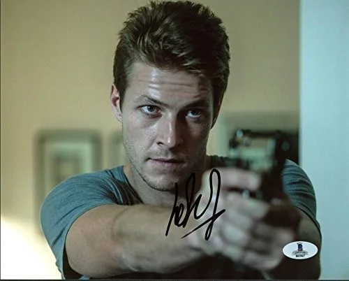 Luke Bracey — Luke Bracey Point Break Authentic Signed 8X10 Photo Autographed BAS #B03967, изображение 2