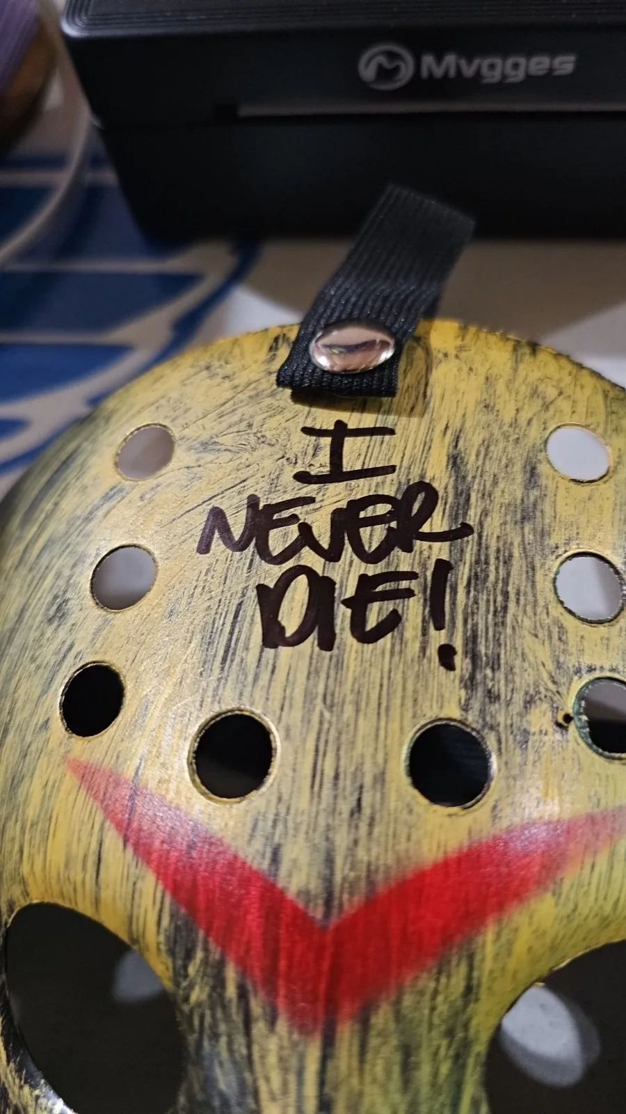 Ari Lehman — Friday the 13th Ari Lehman Jason Vorhees Signed Mask Beckett Certified w/ inscr, image 2