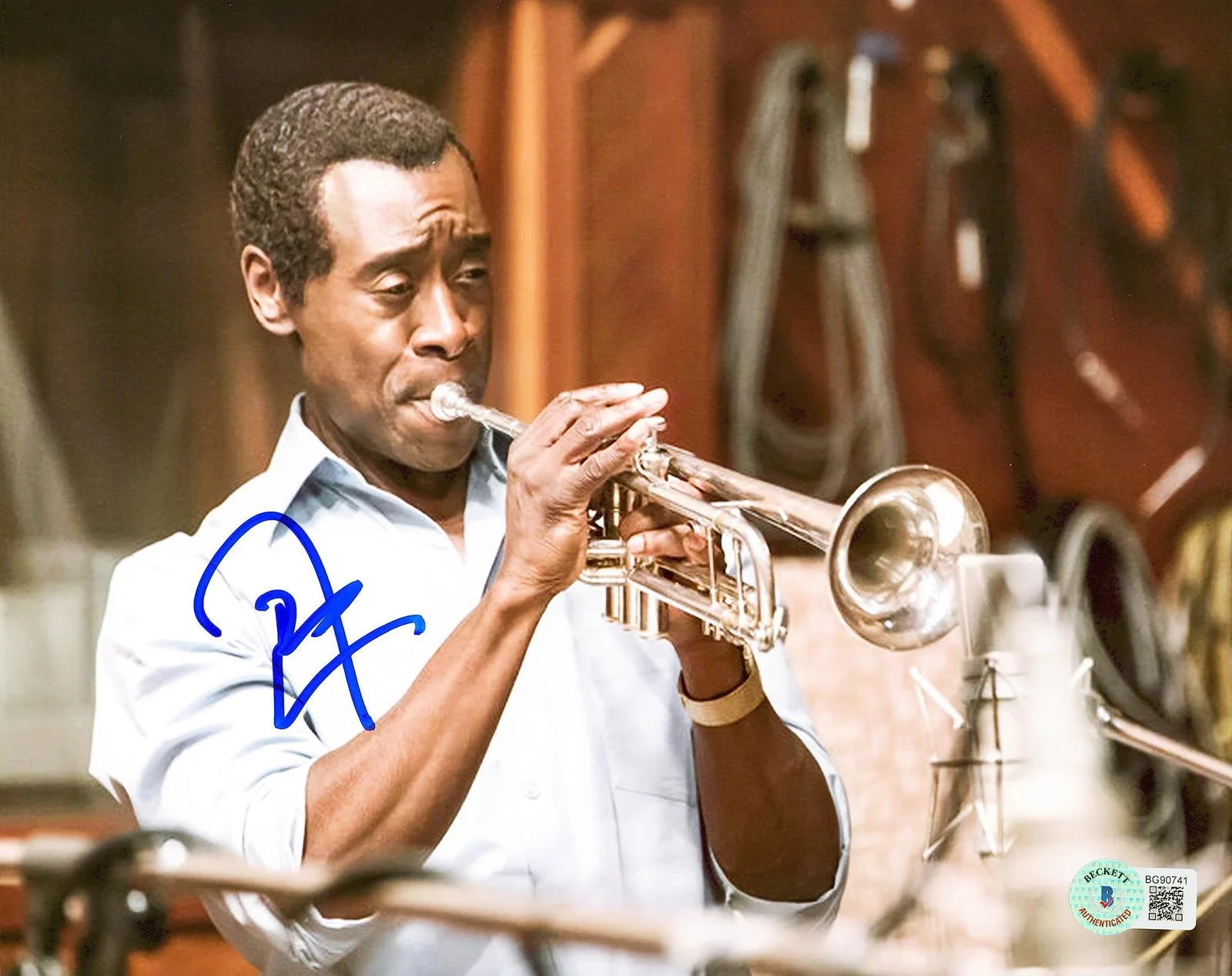 Don Cheadle — Don Cheadle Miles Ahead Authentic Signed 8x10 Photo Autographed BAS #BG90741, image 3