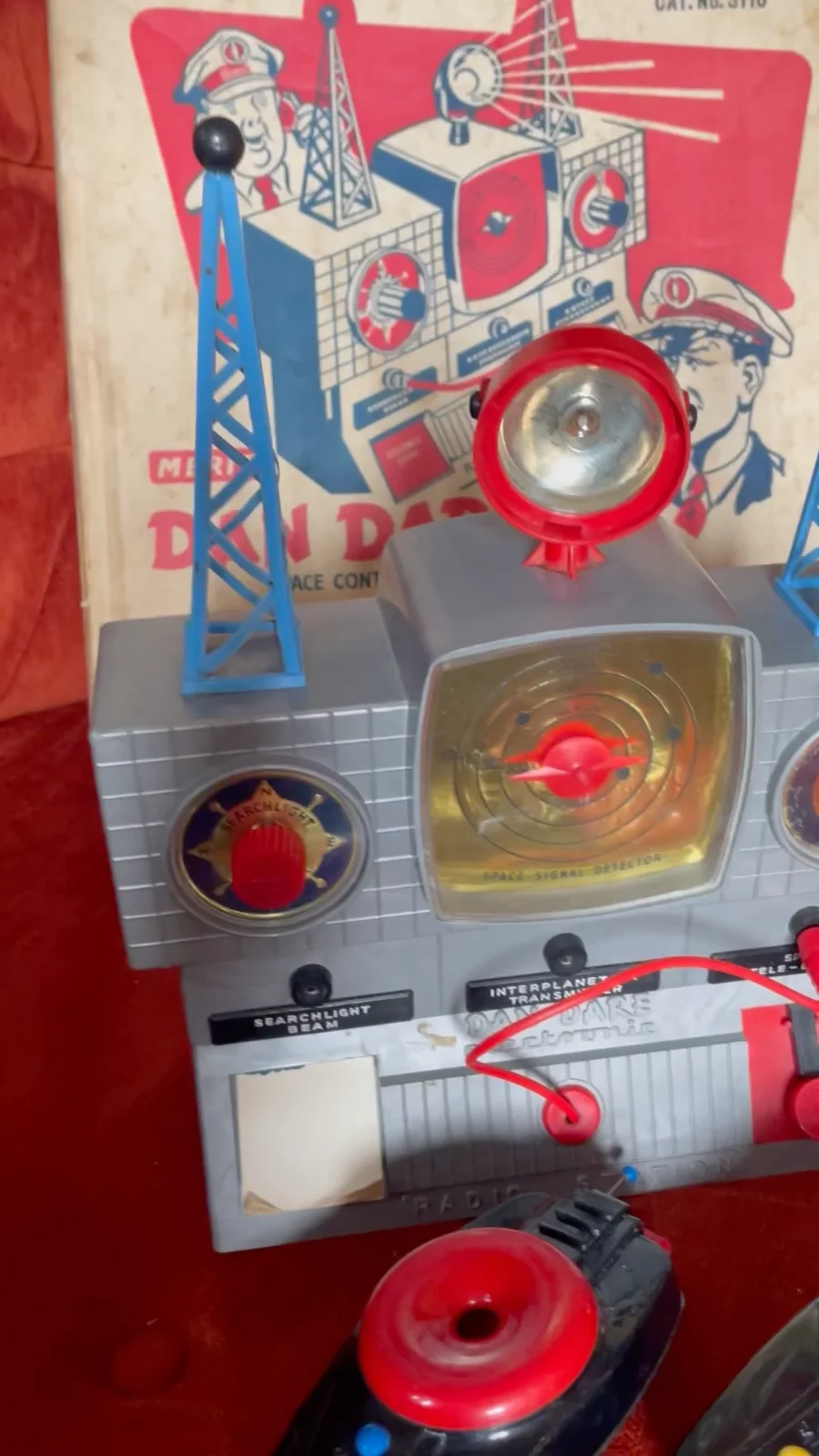 Vintage 1950s Merit 3110 DAN DARE Radio Space Station Fully Working Boxed EX!, image 2