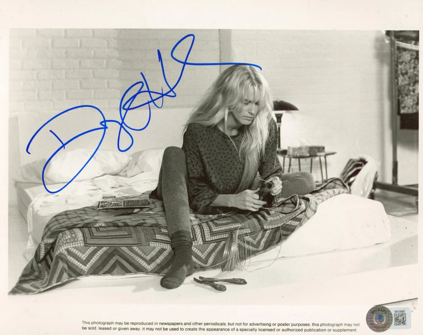 Daryl Hannah — Daryl Hannah Wall Street Authentic Signed 8x10 Photo Autographed BAS #BK03905, изображение 3