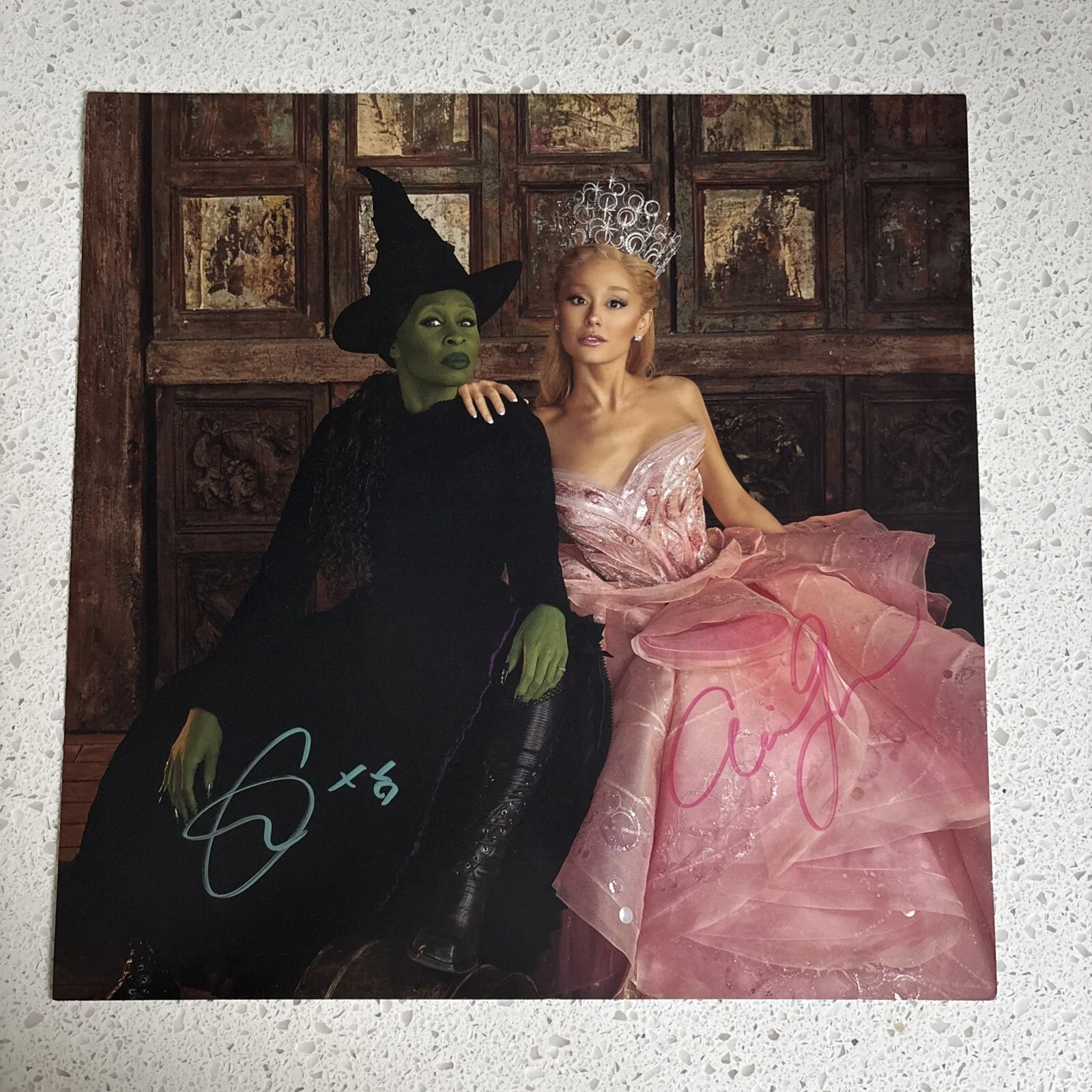 Wicked The Soundtrack 2LP Vinyl Signed Insert ARIANA CYNTHIA Autographe G2U, image 2