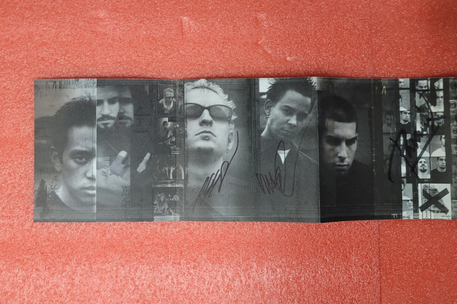 Linkin Park Chester Bennington Whole Band Signed Hybrid Theory Cover Beckett, изображение 4