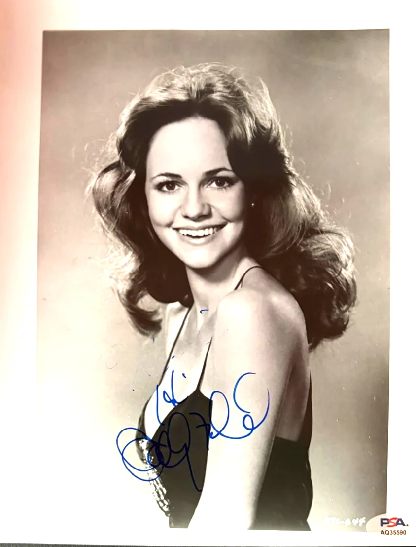 Sally Field — SALLY FIELD SIGNED AUTOGRAPHED 8X10 PHOTO BURT REYNOLDS SMOKEY BANDIT PSA COA