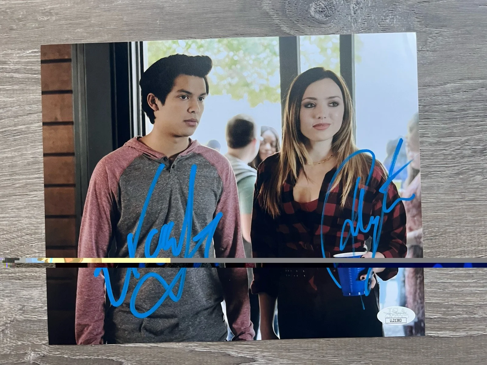 Xolo Mariduena Peyton List Signed Cobra Kai 8x10 Photo JSA COA Karate Kid, изображение 2
