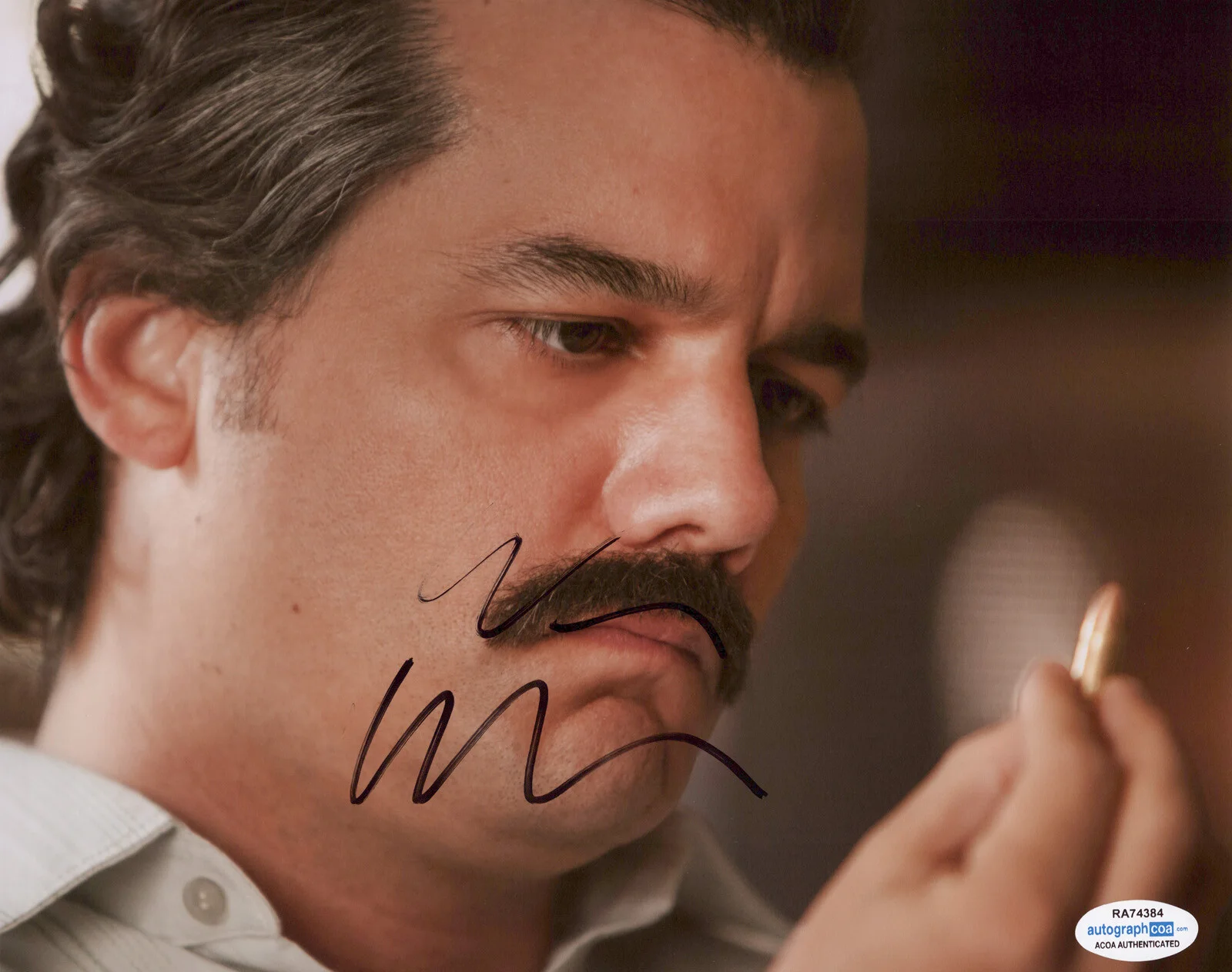 WAGNER MOURA — Wagner Moura signed "NARCOS" 8x10 Photo Autograph a PROOF Pablo Escobar ACOA COA, image 3
