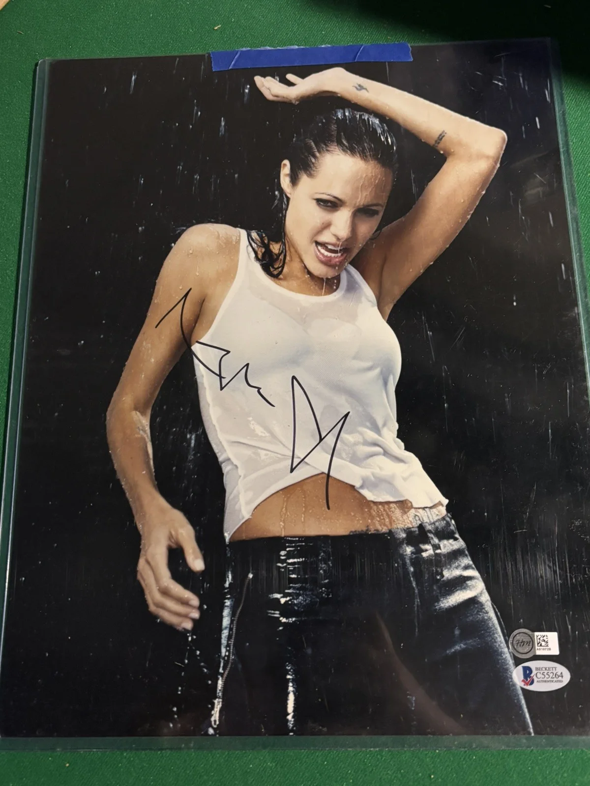 Angelina Jolie — Angelina Jolie sexy Authentic Signed 11x14 Photo Autographed BAS Tomb Raider