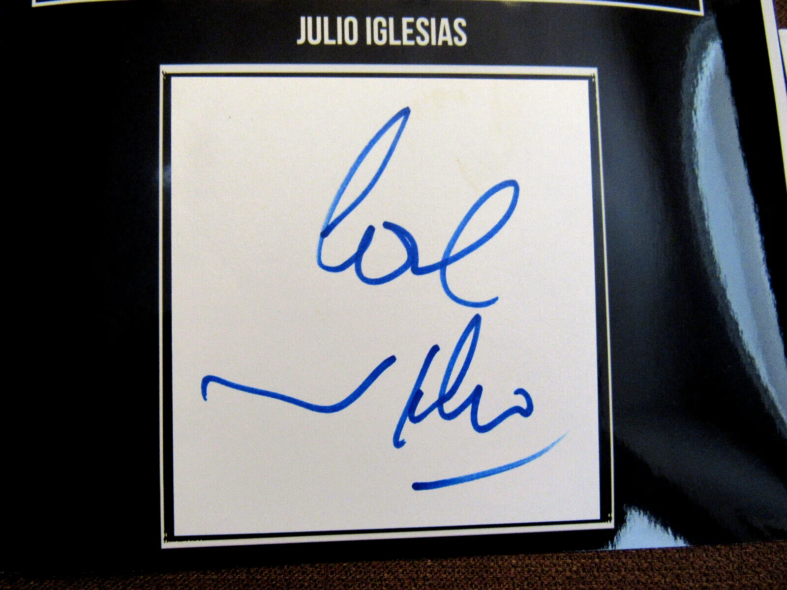 JULIO IGLESIAS SINGER ENTERTAINER SIGNED AUTO 7.5 X 11 PHOTO & CUT JSA BEAUTY, изображение 2
