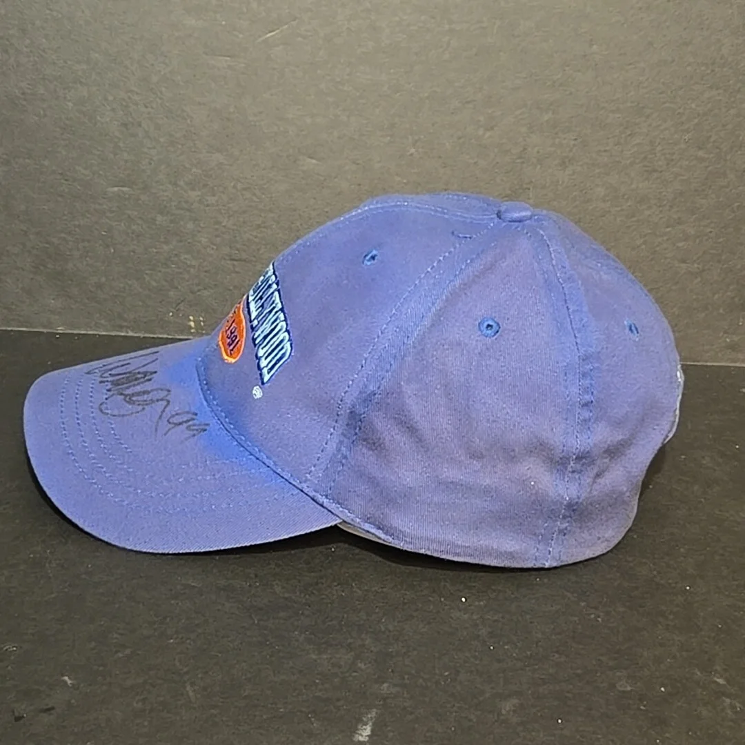 Willie Nelson — Willie Nelson Signed Autograph 1999 Planet Hollywood Hat Cap NO COA, image 5