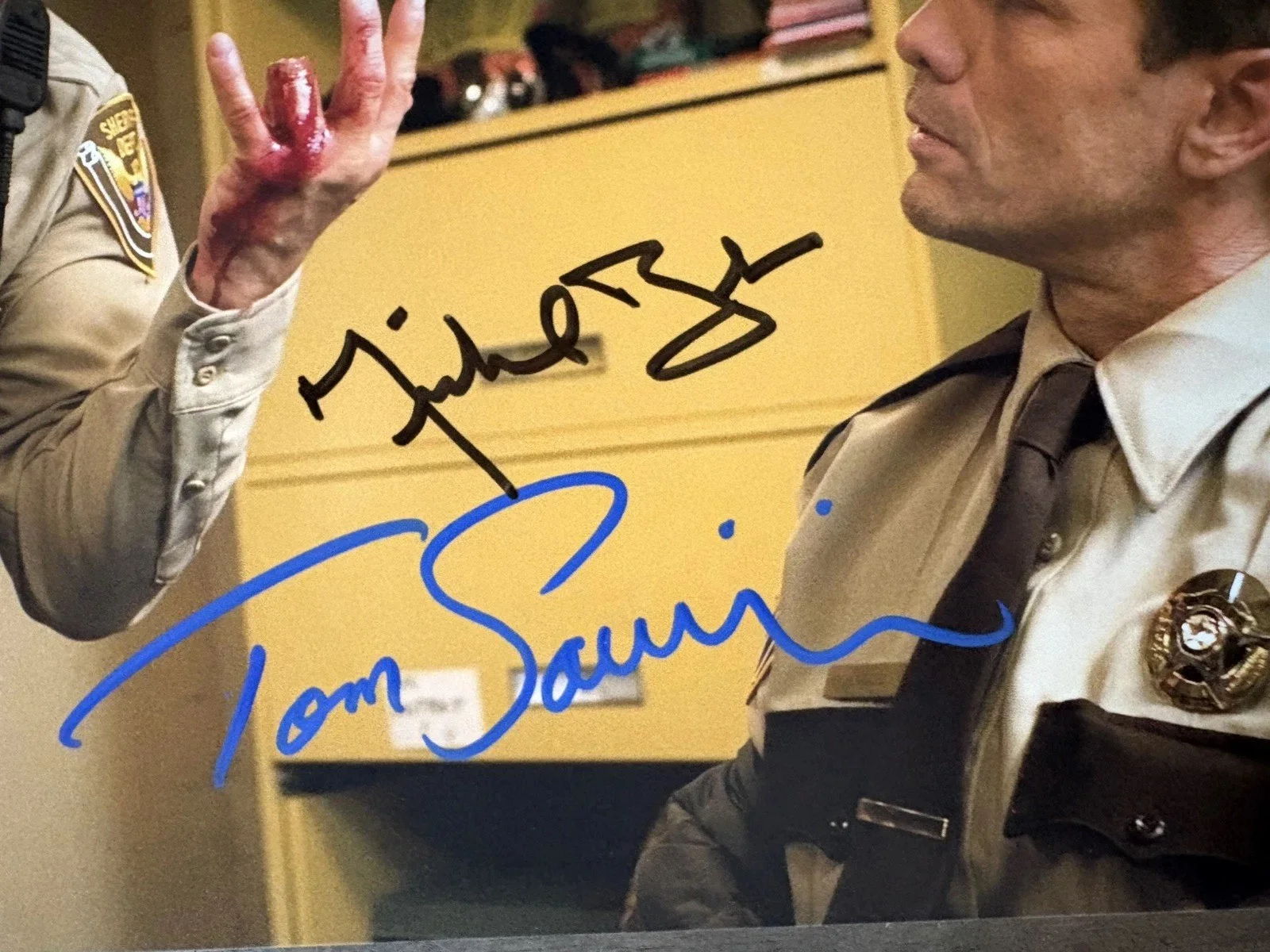 Mike Vogel — Tom Savini Michael Biehn Signed 11x17 Poster Planet Terror Grind House, изображение 2
