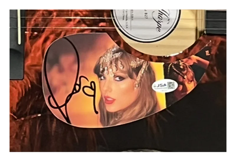 Taylor Swift Signed Life Of A Showgirl Acoustic Guitar (JSA), изображение 2
