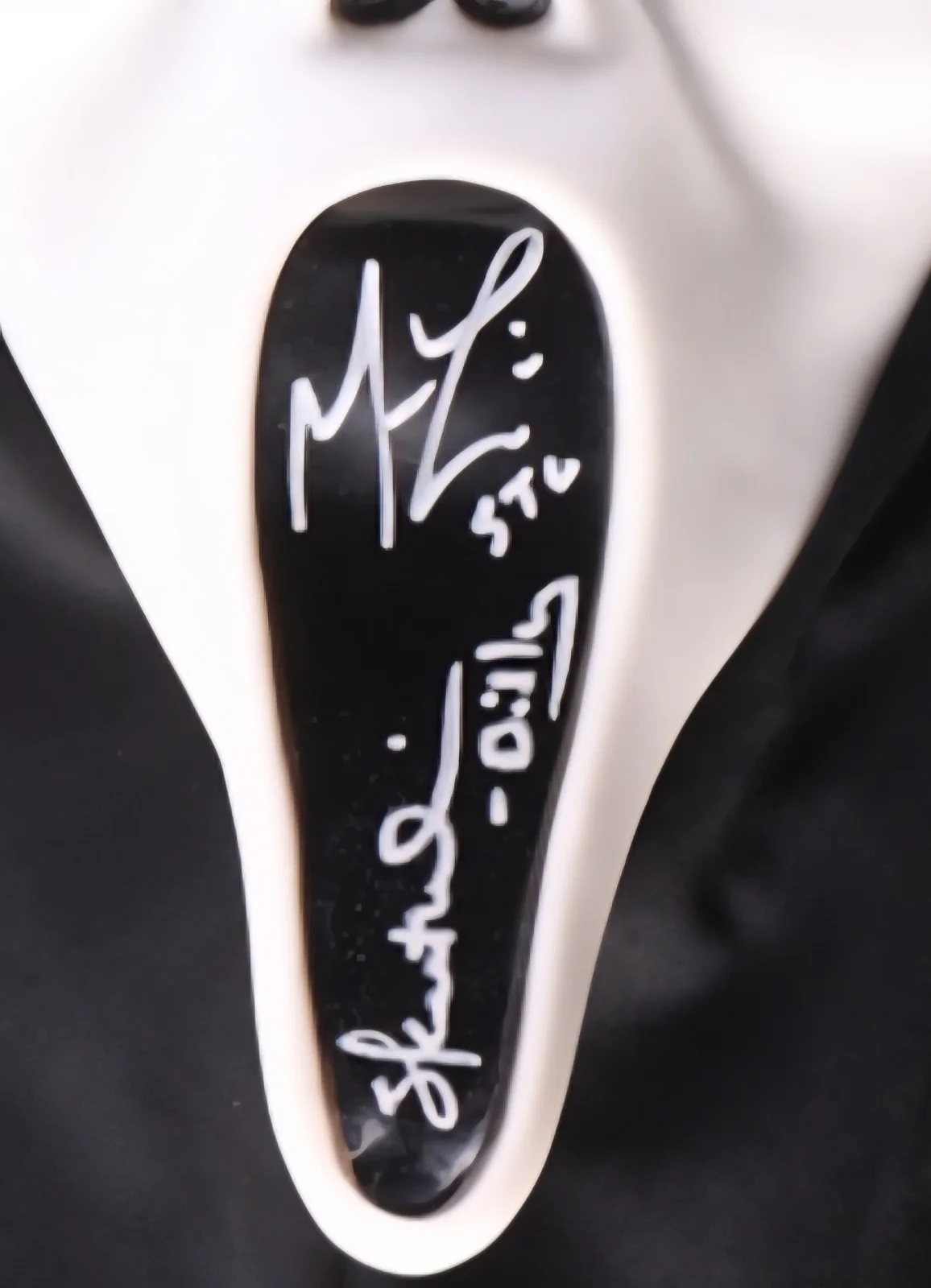 Matthew Lillard, Skeet Ulrich — Matthew Lillard Skeet Ulrich Signed Ghost Face Mask Scream JSA WITNESSED COA, image 2