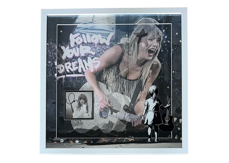 Taylor Swift Signed “Tortured Poets Department” CD 26x26 3D LED Light Frame JSA, изображение 2