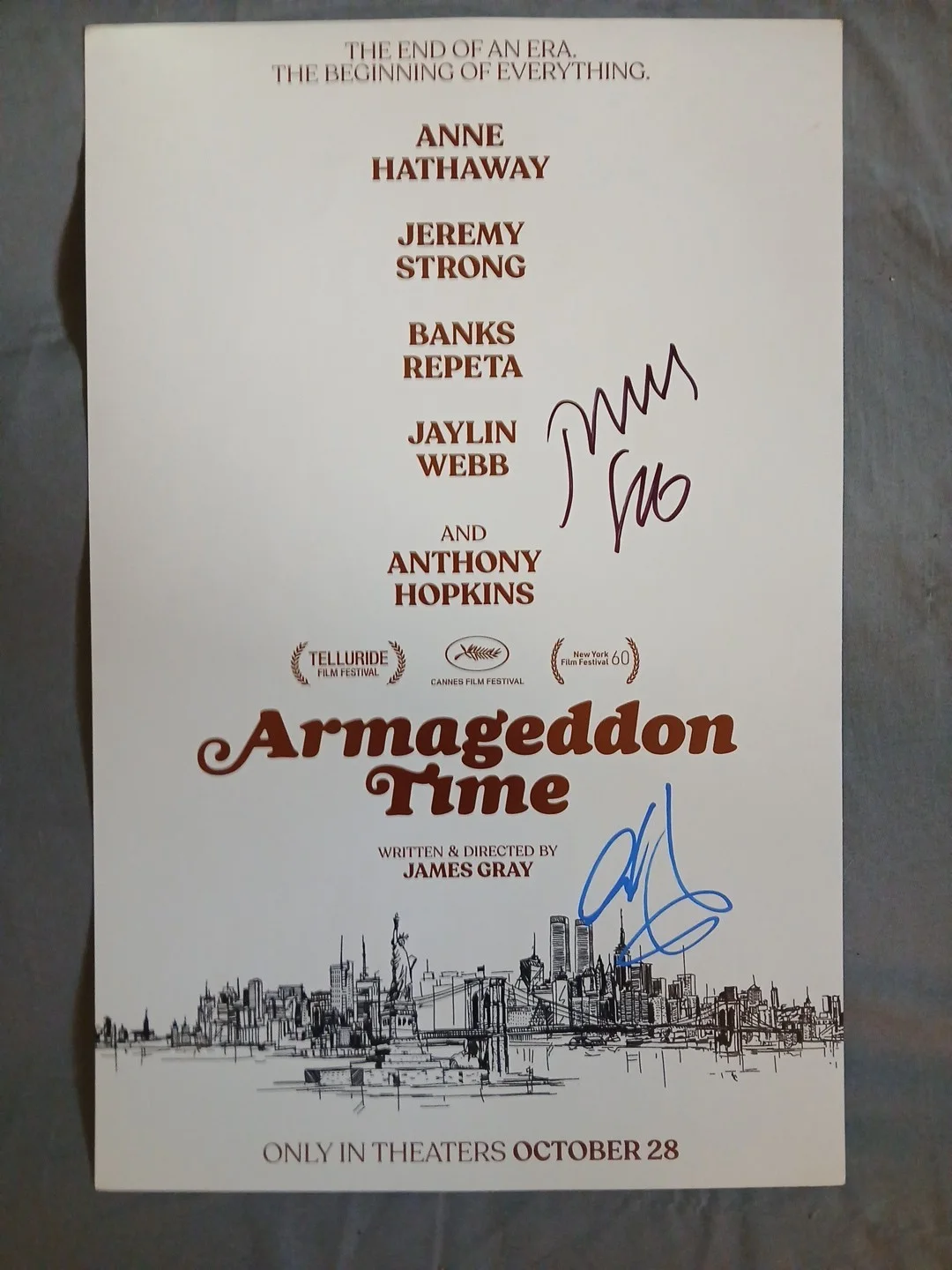 anne Hathawy and Jeremy Strong — ANNE HATHAWAY & JEREMY STRONG Hand Signed ARMAGEDDON TIME 11x17 Photo 📸