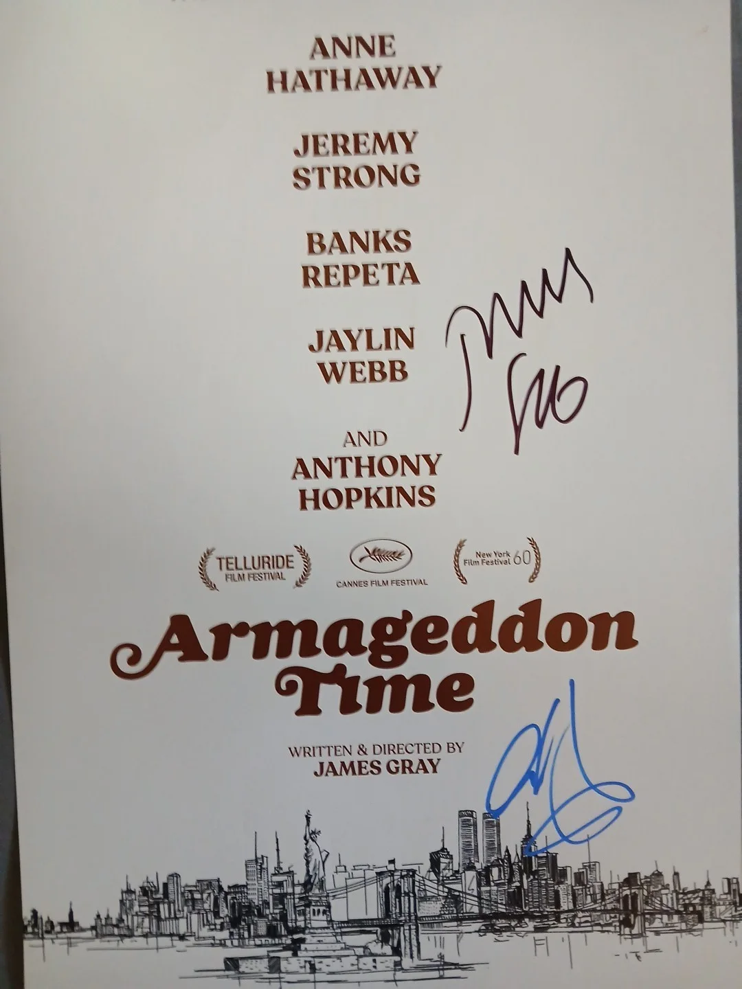 anne Hathawy, Jeremy Strong — ANNE HATHAWAY & JEREMY STRONG Hand Signed ARMAGEDDON TIME 11x17 Photo 📸, изображение 2