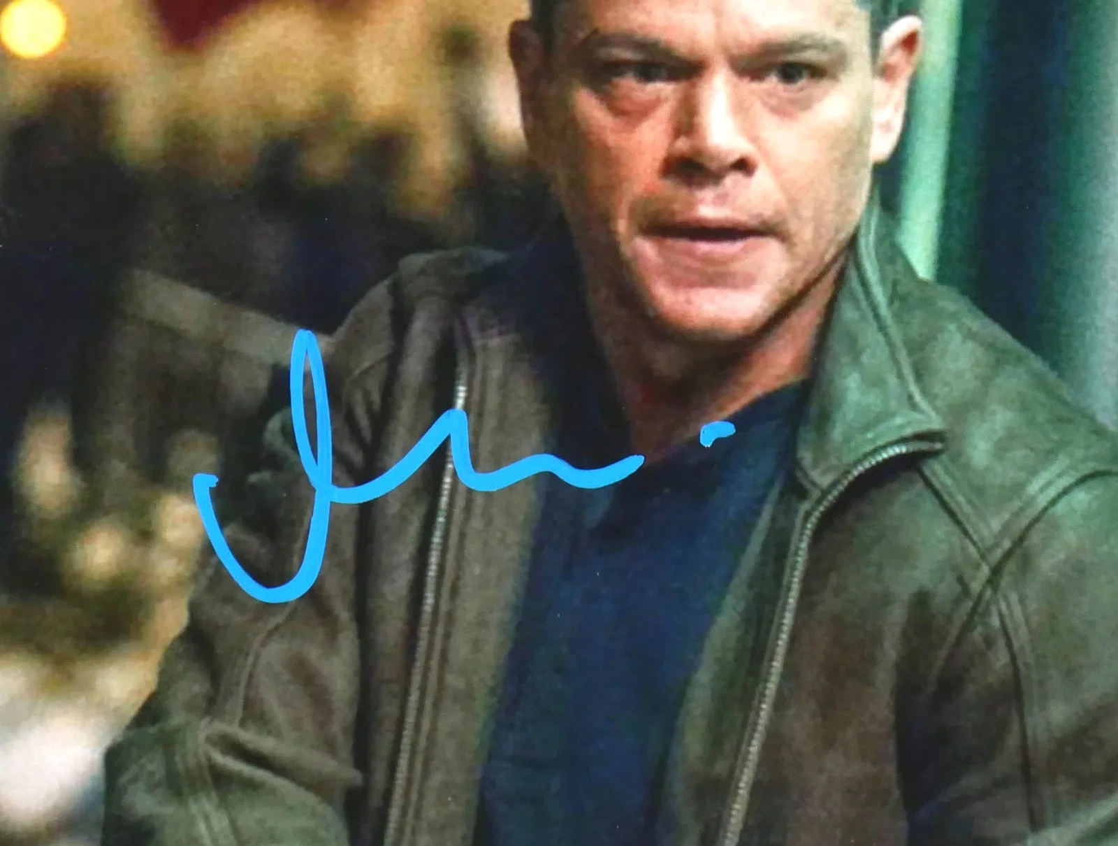 Matt Damon — MATT DAMON SIGNED AUTOGRAPHED JASON BOURNE "THE BOURNE IDENTITY 8 x 10 PHOTO JSA, image 2