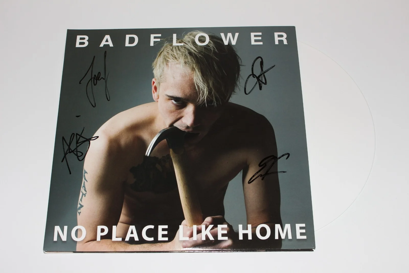 BADFLOWER BAND SIGNED 'NO PLACE LIKE HOME' ALBUM WHITE VINYL RECORD COA x4, изображение 2