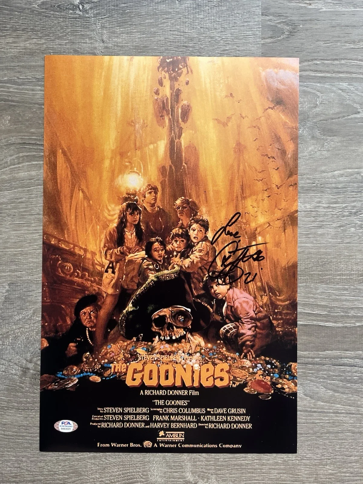 Corey Feldman — Corey Feldman Signed Goonies 11x17 Photo PSA COA Mouth, изображение 2