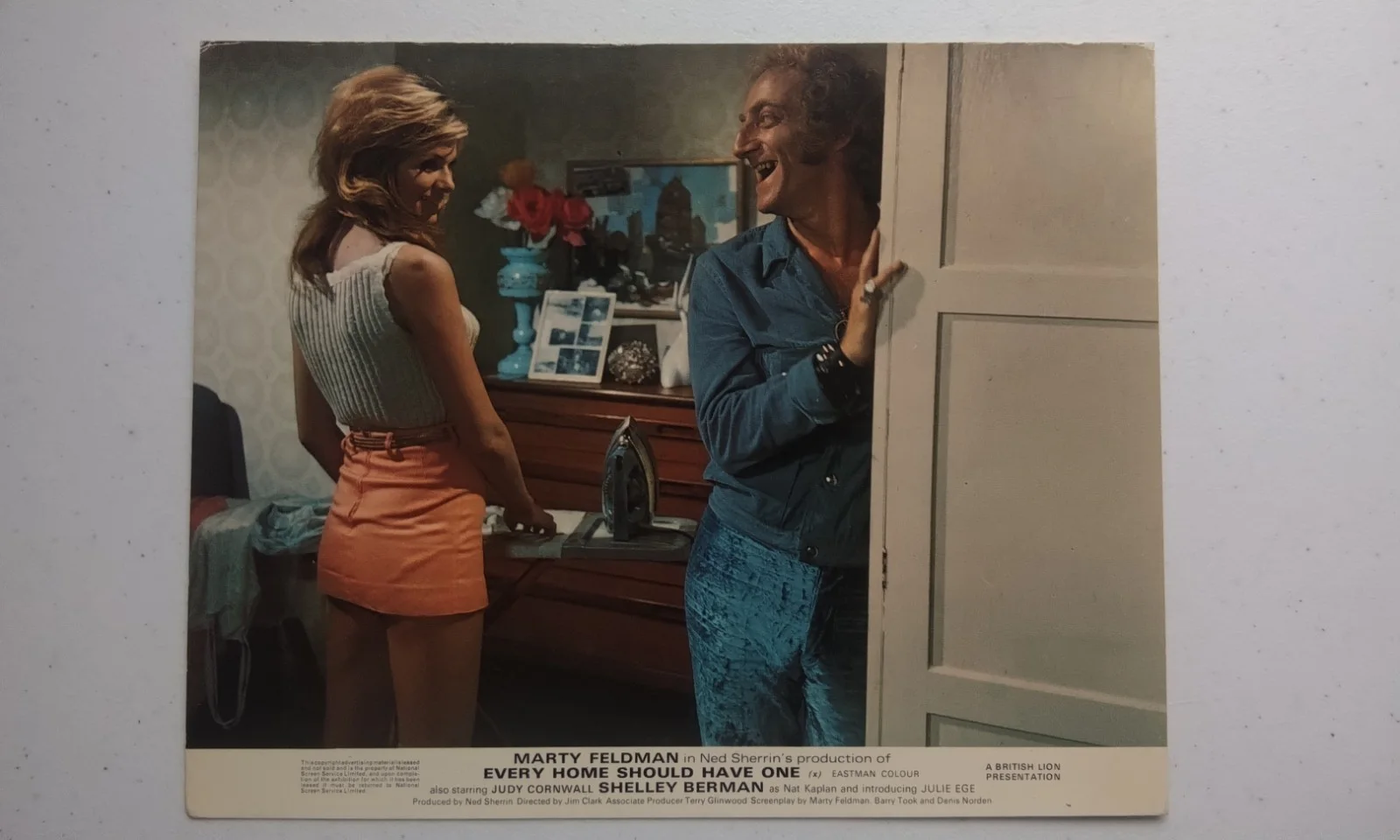 EVERY HOME SHOULD HAVE ONE, SET OF 8 UK LOBBY CARDS. MARTY FELDMAN., изображение 3