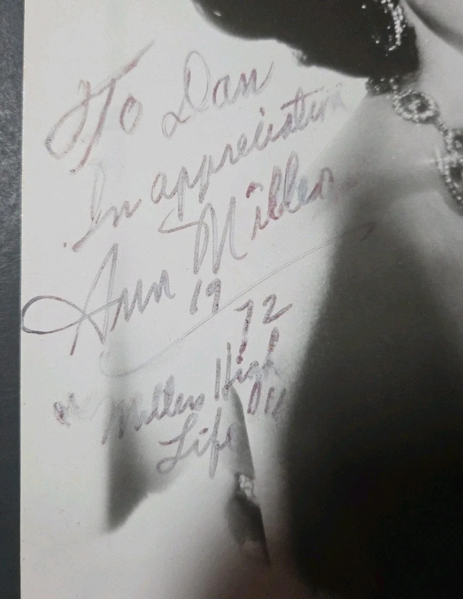 Vintage Ann Miller Autographed 7.25" × 9.25" Photo Inscribed & Dated 1972, изображение 2