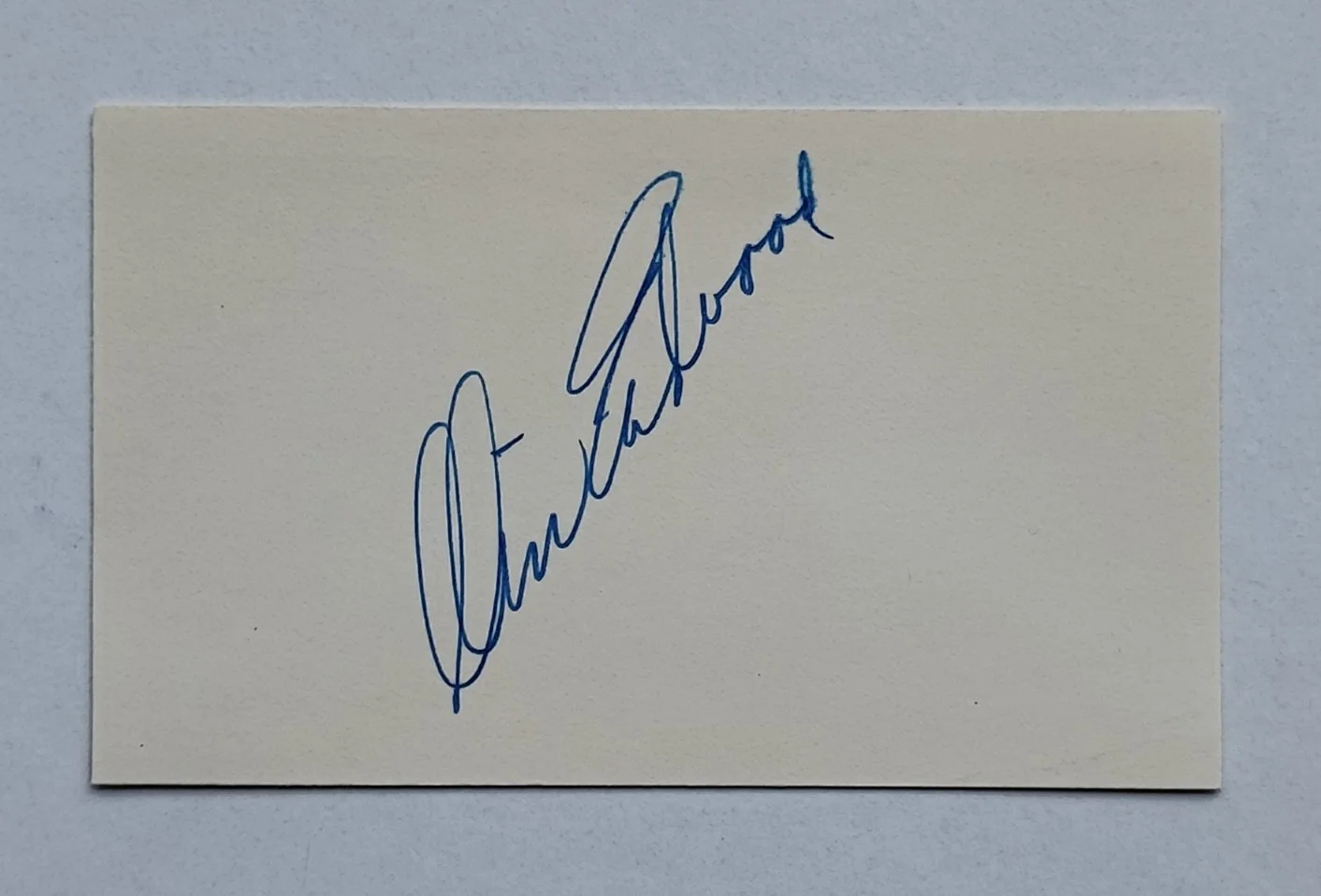 Clint Eastwood Signed Vintage Autographed Index Card 3x5 with Photo, image 2