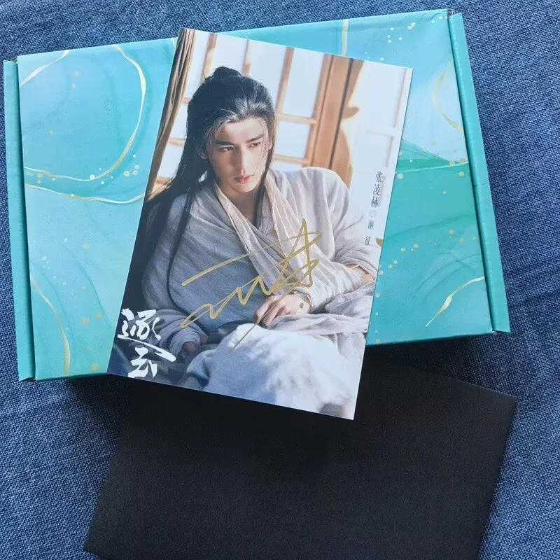 Zhang Linghe VIVIAN 逐玉 Tian Xiwei 6" Signed Autographed Photo Collection, image 5