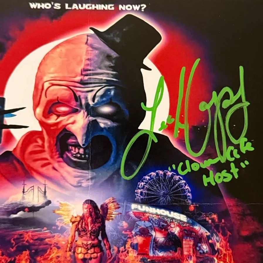 Leah Voysey — Leah Voysey signed Terrifier 2 Clown Cafe Host 8x10 Photo EXACT PROOF E, изображение 2