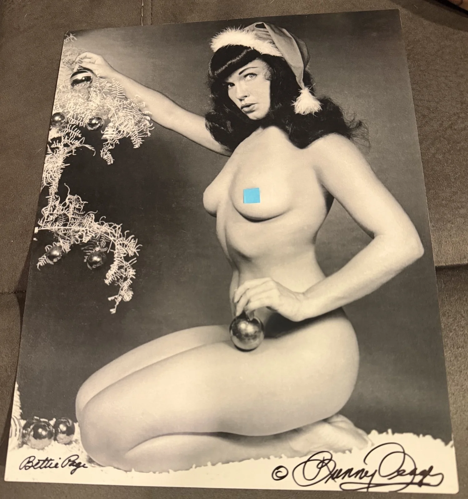 Bettie Page and Bunny Yeager — Dual autographed picture signed by Bettie Page and Bunny Yeager 11x14 photo