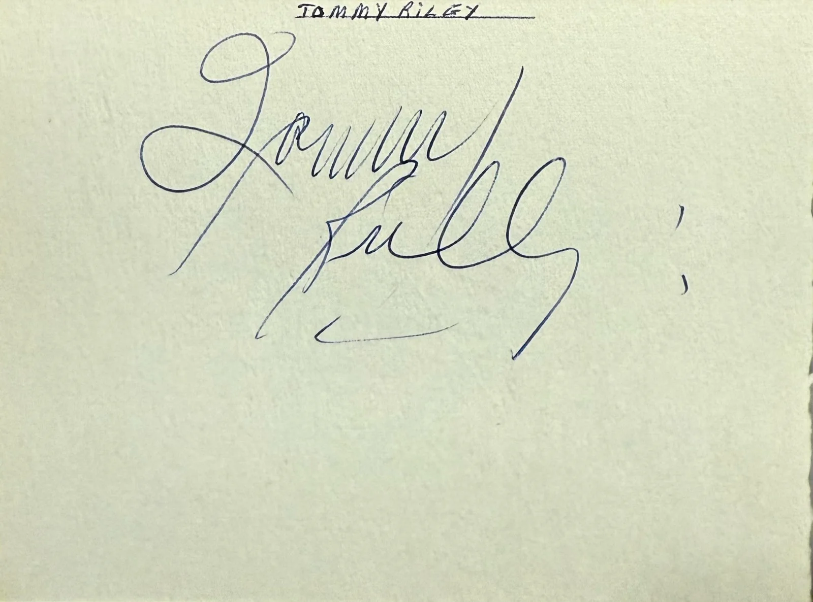 Betty Marsden, Tommy Reilly — BETTY MARSDEN & TOMMY REILLY Dual Signed Autographed 4"x 5" ALBUM PAGE CARRY ON, изображение 4