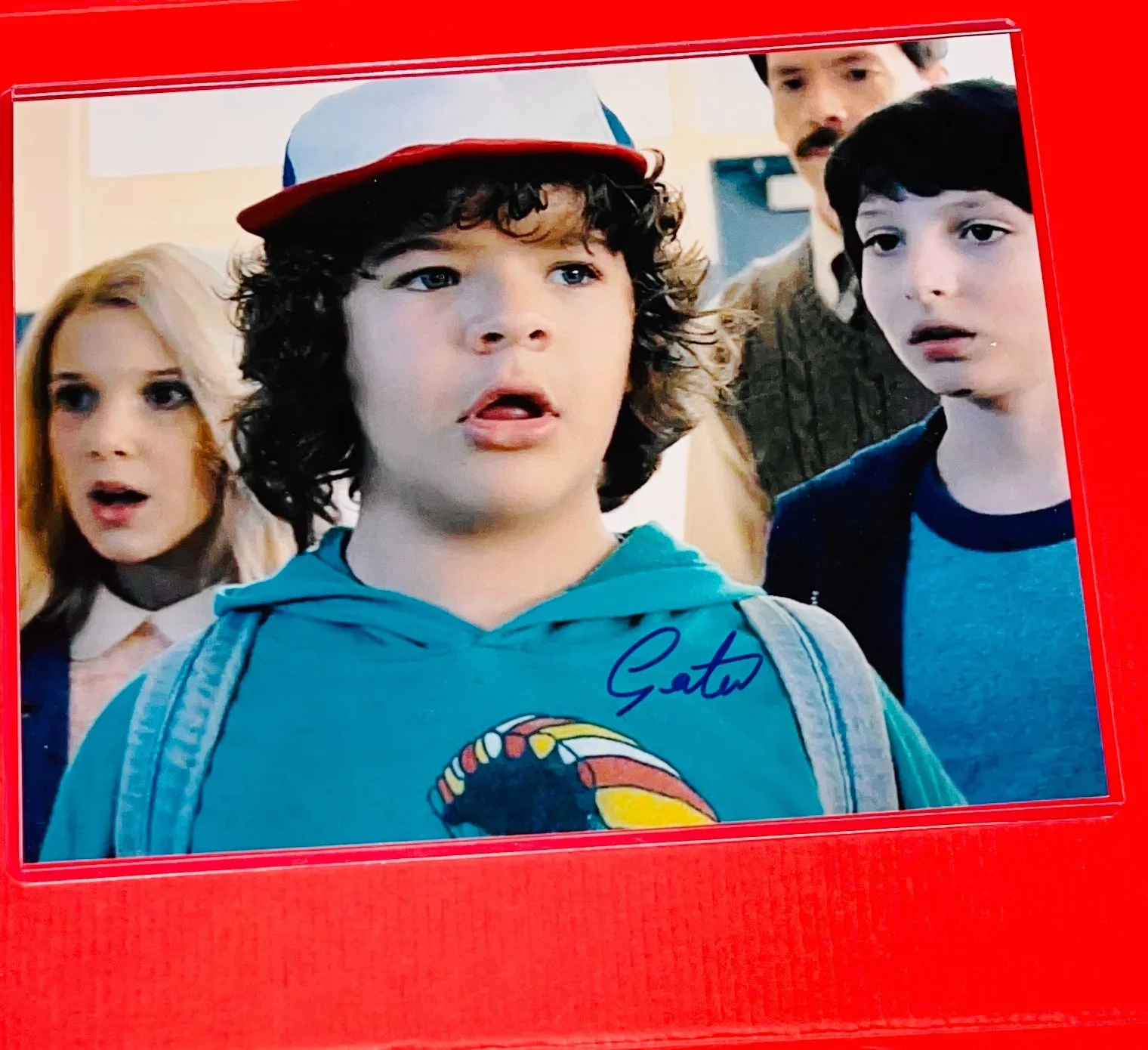 Gaten Matarazzo — Gaten Matarazzo Signed Autographed Stranger Things 8x10 Photo