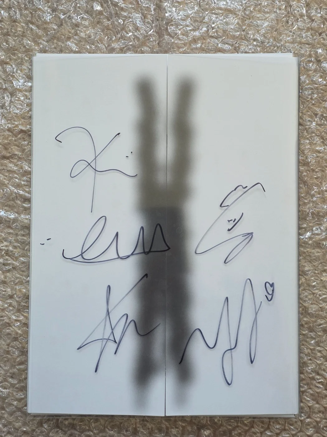 LE SSERAFIM Hot Promo Sticker Album Autographed Hand Signed, image 5