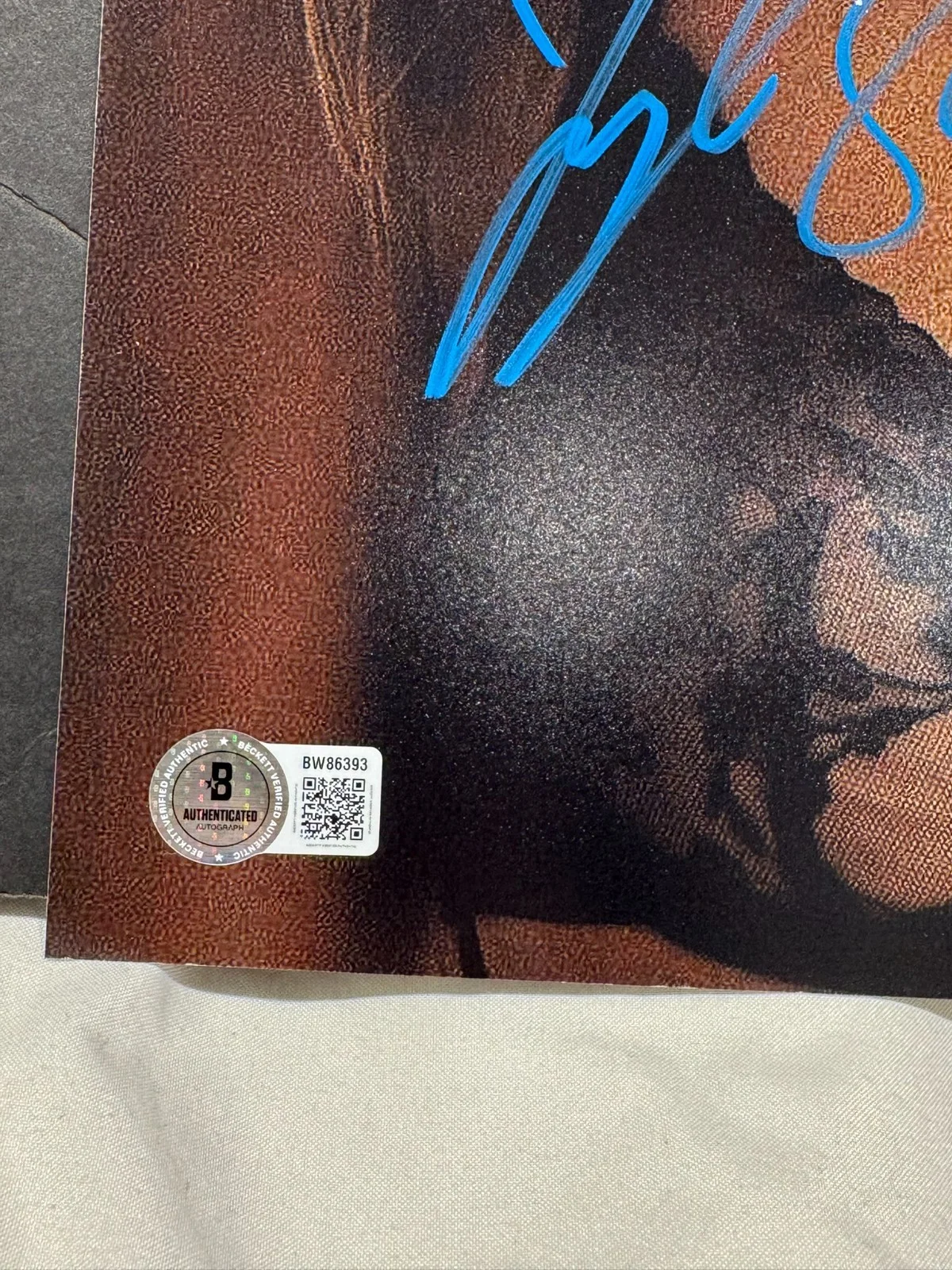 JOSEPHINE SKRIVER SIGNED 11X14 PHOTO SUPERMODEL SEXY BEAUTIFUL AUTO BAS COA, изображение 2