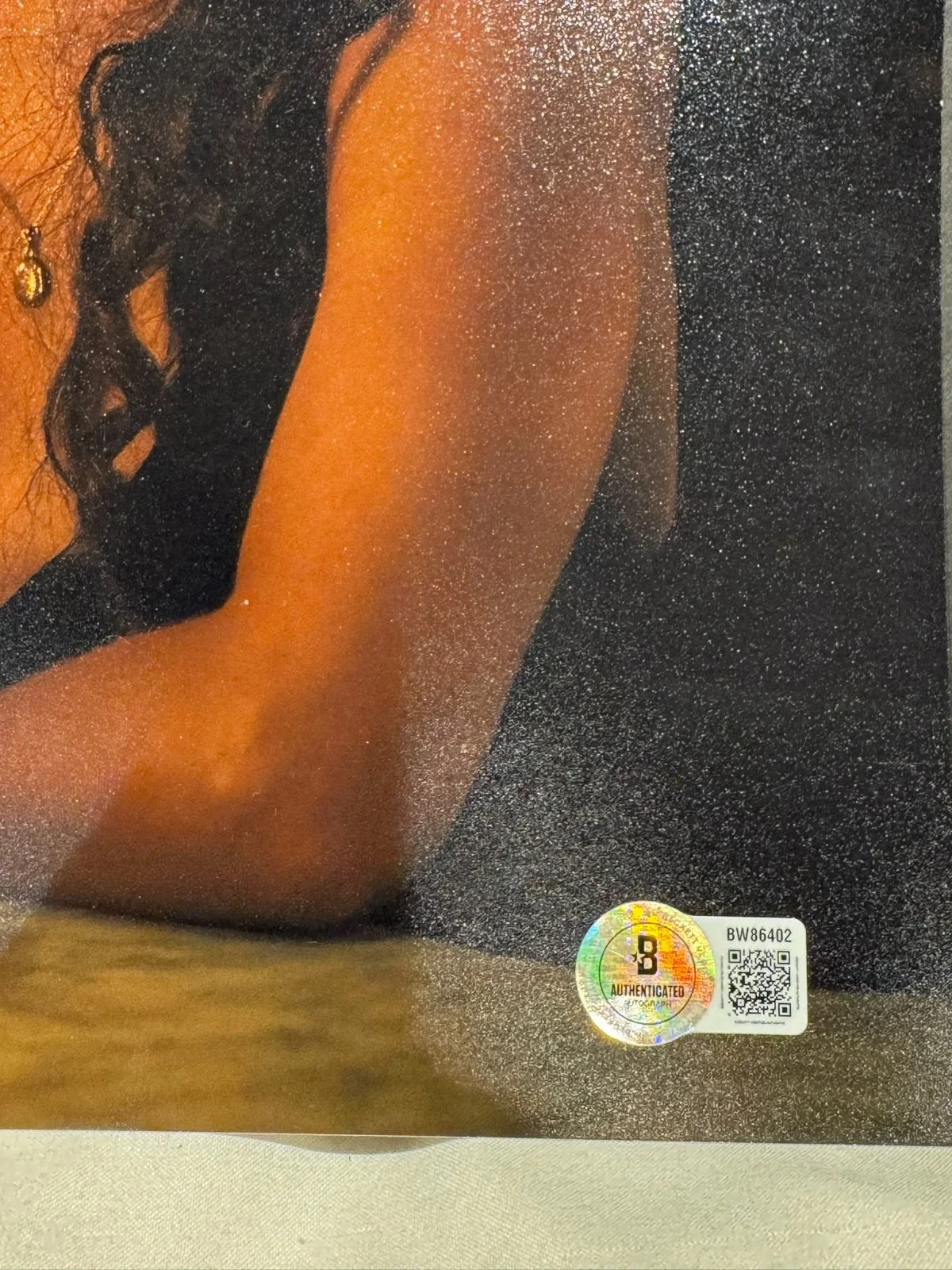 ODESSA A'ZION SIGNED 11X14 PHOTO AUTO SEXY GREAT ACTRESS BECKETT BAS COA, изображение 2
