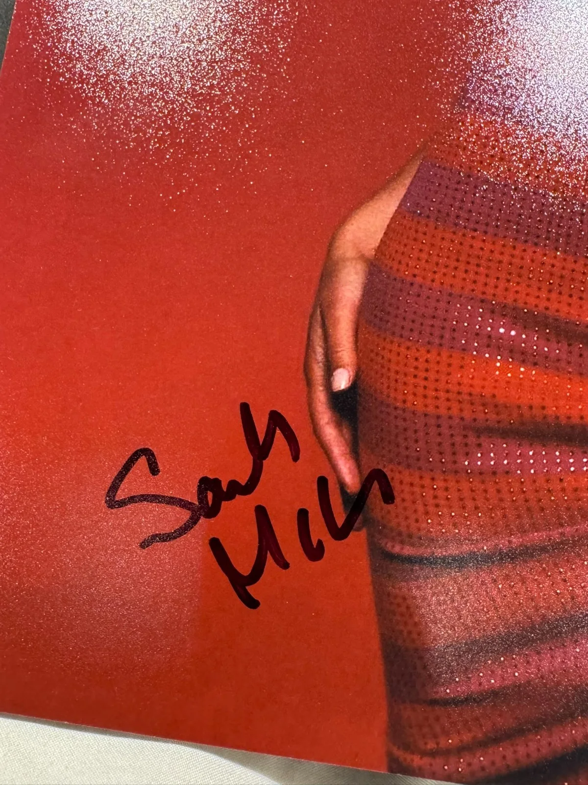 SARAH MICHELLE GELLAR SIGNED 11X14 PHOTO AUTO BEAUTIFUL BECKETT BAS COA, image 3