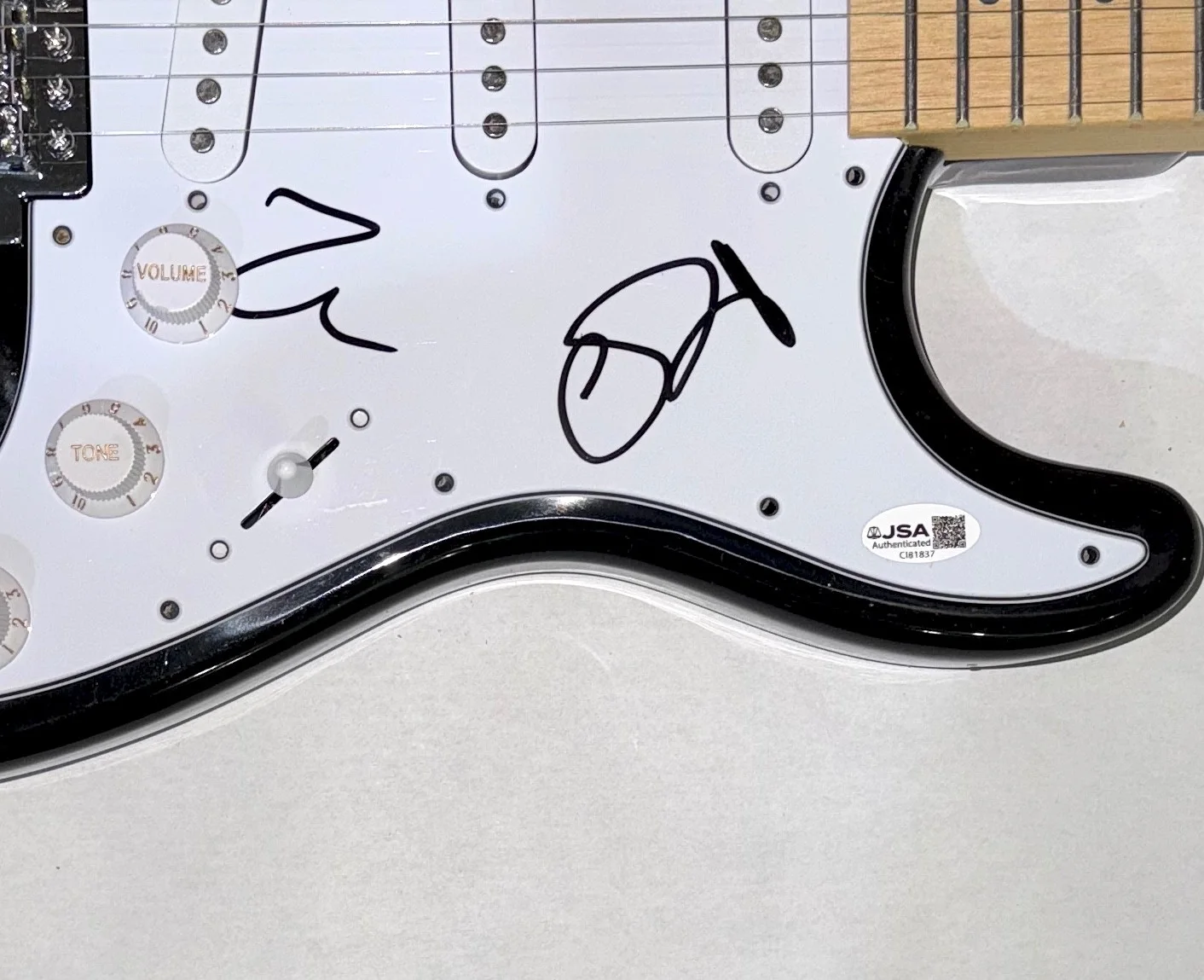 Simple Minds Signed Autograph Electric Guitar Jim Kerr Charlie Burchill Band JSA, image 4