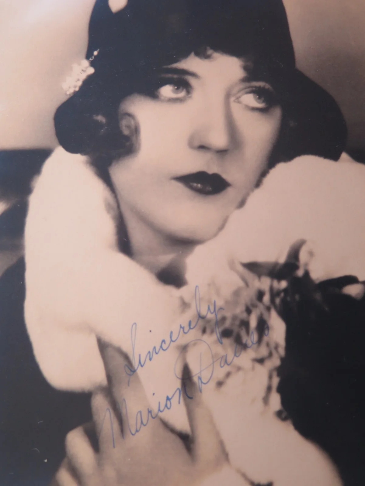 15 Signed / Inscribed Photographs — SIGNED Movie Star Photograph Collection of Arthur Newman - 119 Photographs, изображение 4