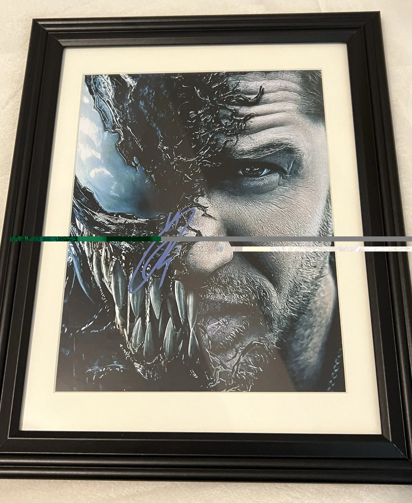 Tom Hardy Marvel Venom Autographed signed 8 X 11.5 photo Nicely Framed, image 3